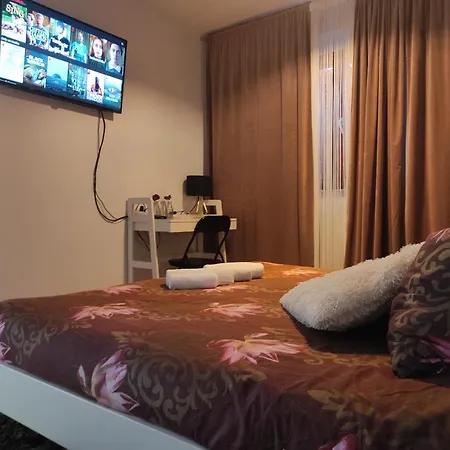 Apartman Emi & Nini *