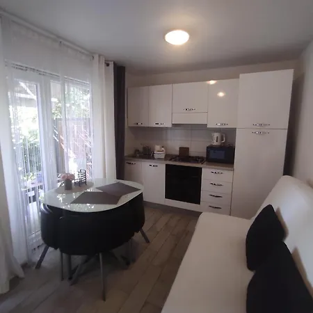 Emi & Nini Appartement *