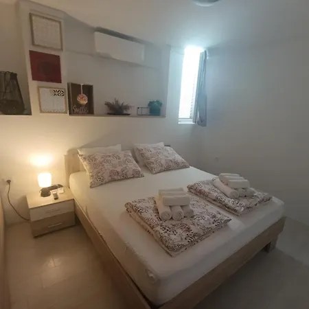 Emi & Nini Šibenik
