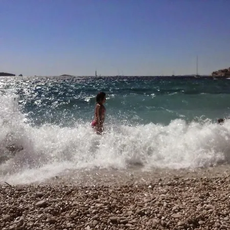 アパート Emi & Nini *