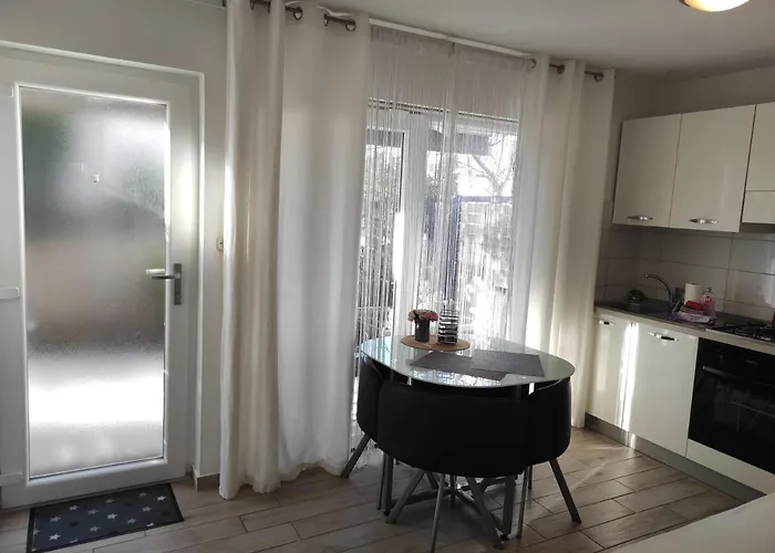 Emi & Nini Appartement *